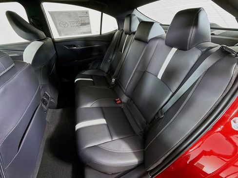 New 2026 Toyota Camry Hybrid AWD/4WD image 18