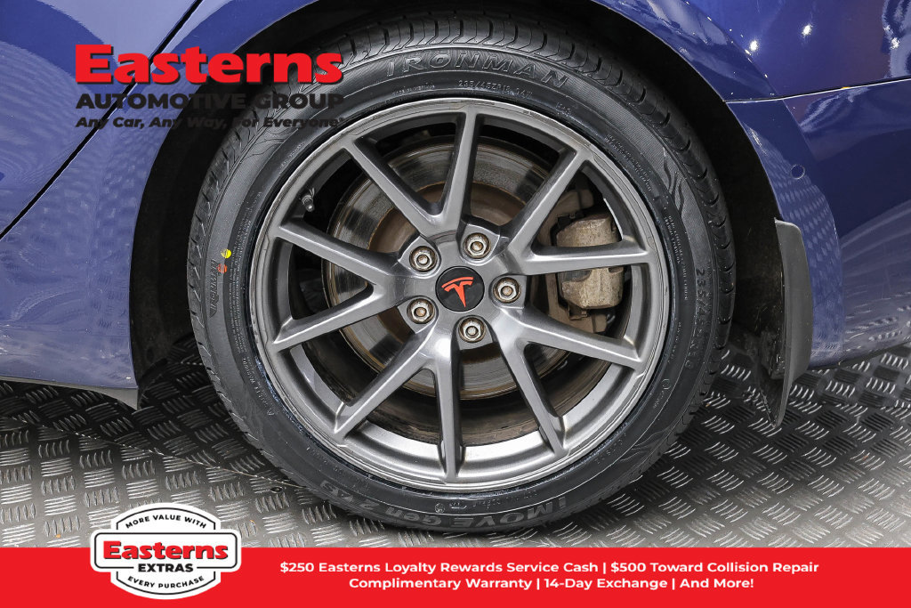 Used 2021 Tesla Model 3 Standard Range Plus RWD image 9