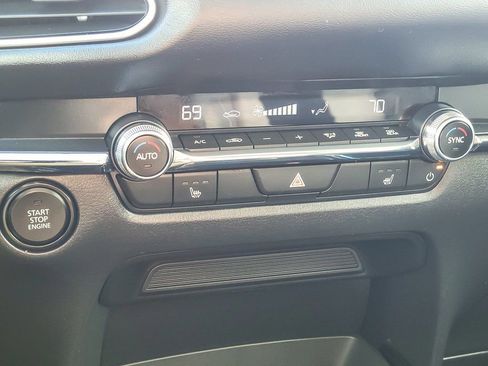 Used 2025 MAZDA CX-30 AWD 2.5 S w/ Premium Package image 15