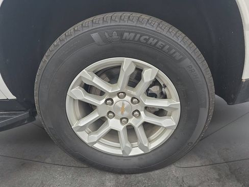 Used 2025 Chevrolet Tahoe LT AWD/4WD image 35