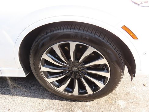 Used 2021 Lincoln Aviator Black Label Grand Touring w/ Class IV Trailer Tow Package image 9