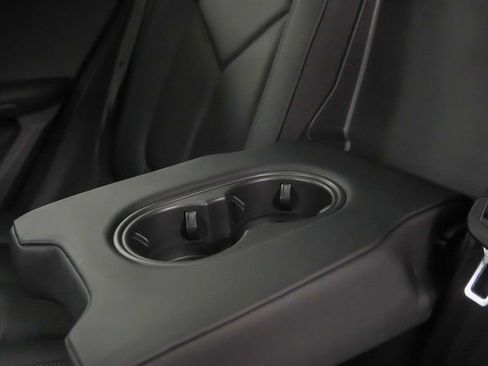 Certified 2025 Porsche Macan image 19