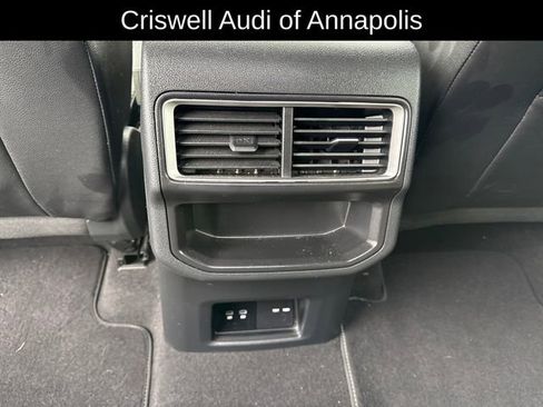 Used 2024 Volkswagen Atlas Cross Sport SE image 12