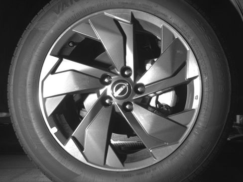 Used 2025 Nissan Rogue SV FWD image 13