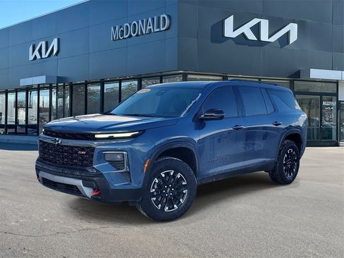 Used 2024 Chevrolet Traverse Z71 w/ LPO, Floor Liner Package image 1