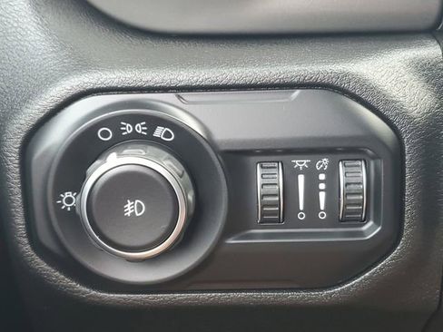 Used 2021 Jeep Wrangler Unlimited Sport image 22