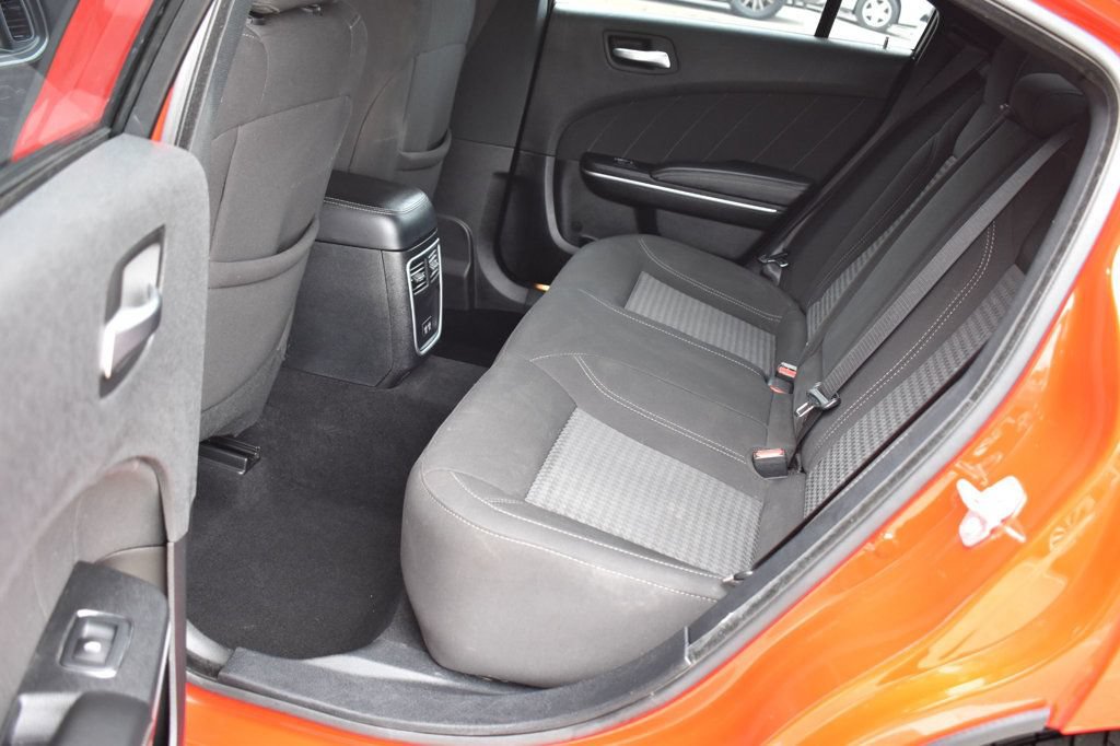 Used 2020 Dodge Charger SXT w/ Driver Convenience Group RWD image 22