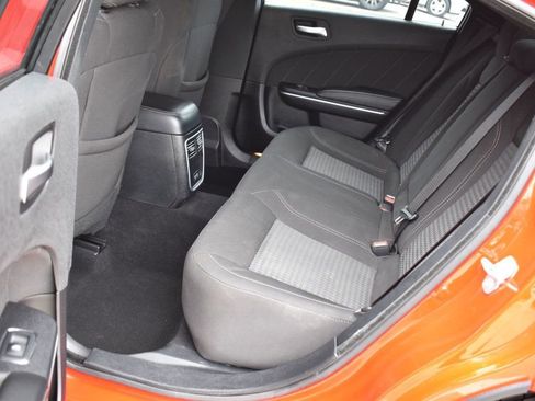 Used 2020 Dodge Charger SXT w/ Driver Convenience Group image 22
