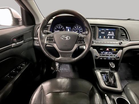 Used 2017 Hyundai Elantra Limited FWD image 6