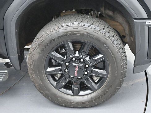 Used 2024 GMC Sierra 2500 AT4 w/ AT4 Premium Plus Package AWD/4WD image 35