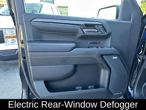 Used 2024 GMC Sierra 1500 AT4 w/ Technology Package AWD/4WD image 11