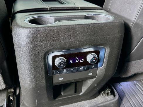 Used 2022 GMC Yukon XL AT4 AWD/4WD image 27