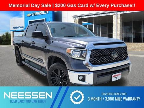 Used 2019 Toyota Tundra SR5 w/ SR5 Upgrade Package AWD/4WD image 1