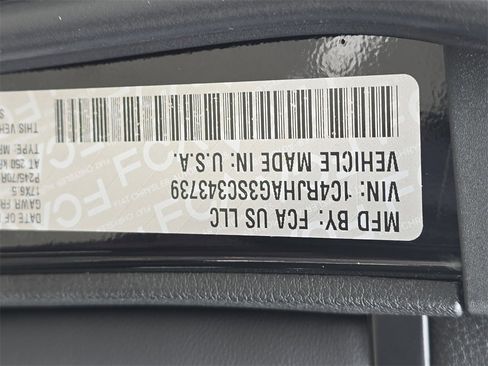 New 2025 Jeep Grand Cherokee Laredo w/ Luxury Tech Group I image 35