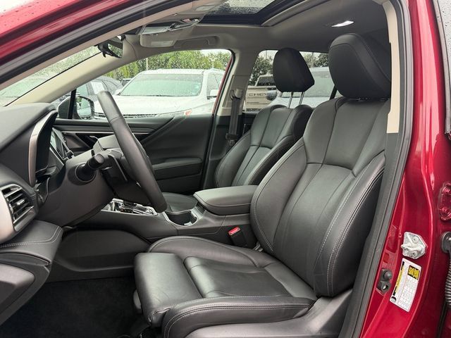 Used 2025 Subaru Outback Touring XT AWD/4WD image 9