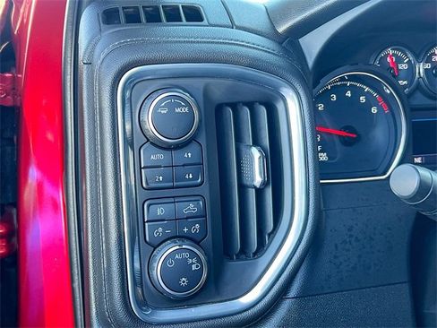 Used 2021 Chevrolet Silverado 1500 RST w/ Convenience Package II image 10