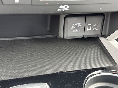 Used 2021 Honda Pilot Touring image 25