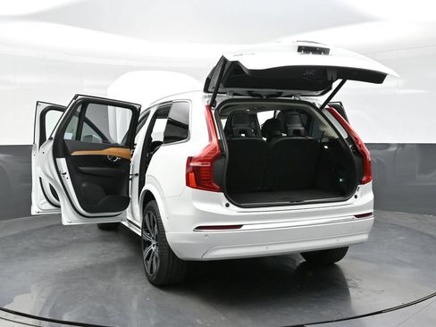 Used 2025 Volvo XC90 T8 Plus w/ Protection Package Premier AWD/4WD image 46