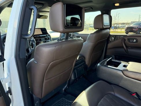 Used 2021 Nissan Armada Platinum w/ Captain's Chairs Package image 9