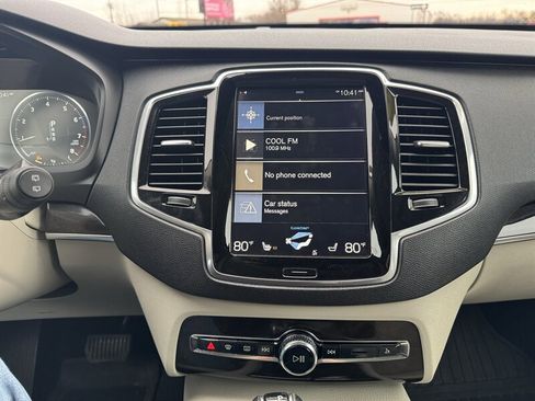 Used 2018 Volvo XC90 T6 Momentum w/ Convenience Package image 14