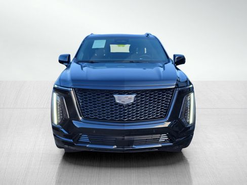 Used 2025 Cadillac Escalade Sport Platinum w/ LPO, ONYX Package image 10