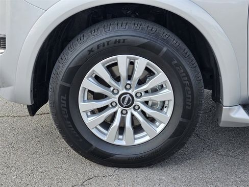 Used 2024 Nissan Armada SV image 8