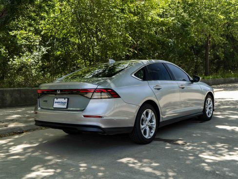 Used 2024 Honda Accord LX image 9