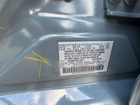 Used 2025 Nissan Sentra SR image 33