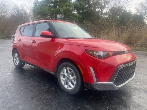 Certified 2023 Kia Soul LX w/ LX Technology Package image 4