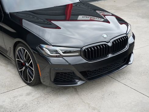 Used 2021 BMW M550i xDrive w/ Executive Package AWD/4WD image 9