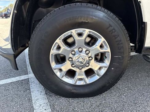 Used 2024 RAM 2500 Laramie image 34