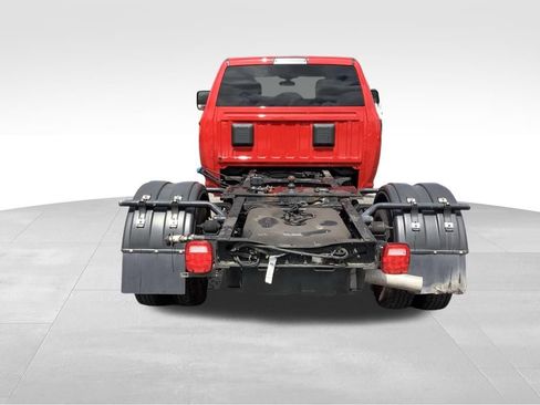 Used 2024 RAM 5500 Tradesman w/ Chrome Appearance Group AWD/4WD image 5