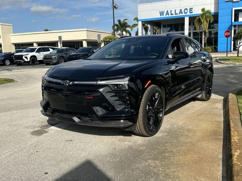 New 2026 Chevrolet Blazer EV SS image 2