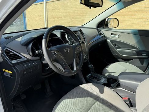 Used 2016 Hyundai Santa Fe SE image 14