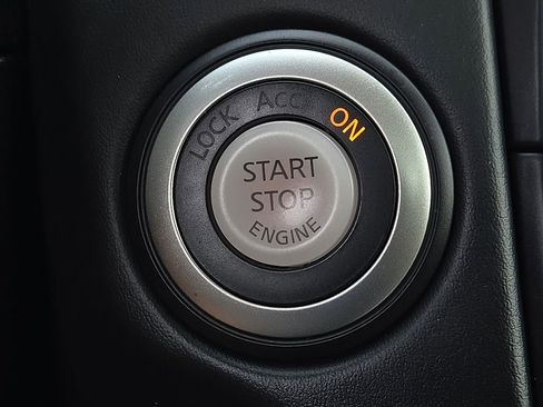 Used 2018 Nissan 370Z Touring Sport image 14