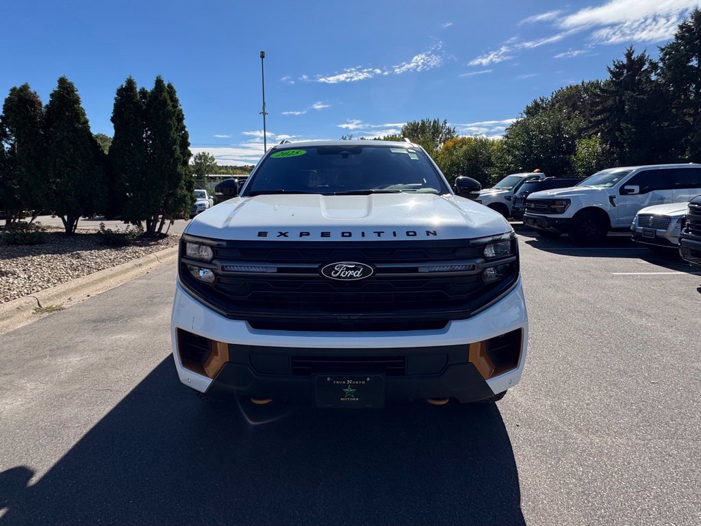 Used 2025 Ford Expedition Tremor AWD/4WD image 3