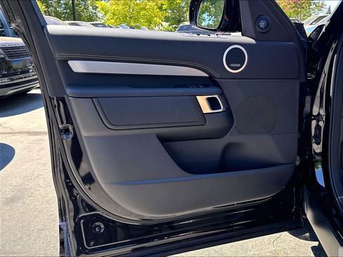 New 2026 Land Rover Discovery Dynamic SE AWD/4WD image 24