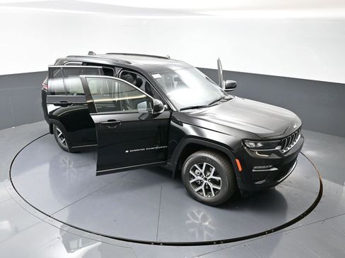 New 2025 Jeep Grand Cherokee Limited w/ Luxury Tech Group II image 54