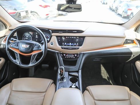 Used 2019 Cadillac XT5 Platinum image 11