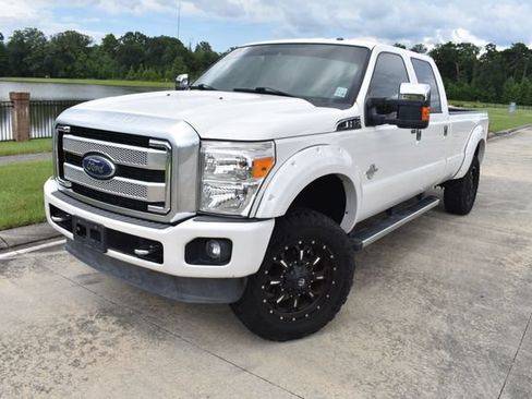Used 2014 Ford F350 Platinum w/ FX4 Off-Road Package AWD/4WD image 6