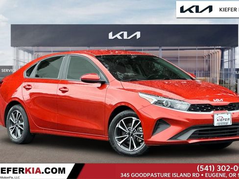 Used 2024 Kia Forte LXS image 1