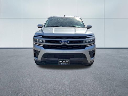 Certified 2024 Ford Expedition Max XLT image 3