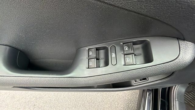 Used 2017 Volkswagen Jetta S FWD image 17