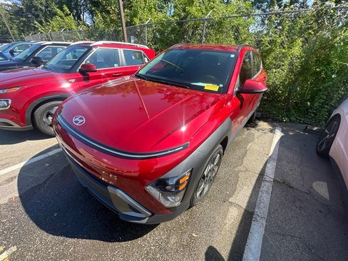 Certified 2024 Hyundai Kona SEL w/ Convenience Package FWD image 2