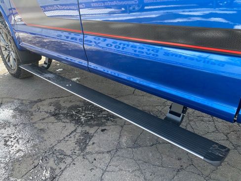 Used 2017 Ford F150 Lariat w/ Equipment Group 502A Luxury image 10