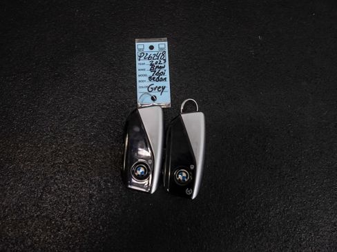 Used 2023 BMW 760i xDrive AWD/4WD image 38
