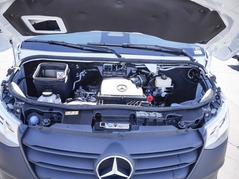New 2025 Mercedes-Benz Sprinter 2500 image 13