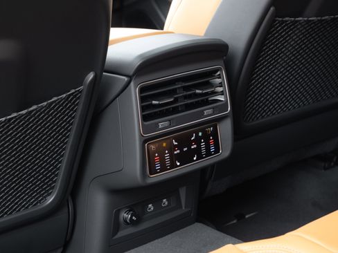 New 2026 Audi RS Q8 performance image 35