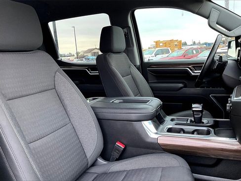 Used 2022 Chevrolet Silverado 1500 RST image 7