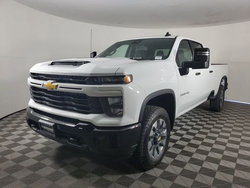 New 2026 Chevrolet Silverado 2500 Custom image 8